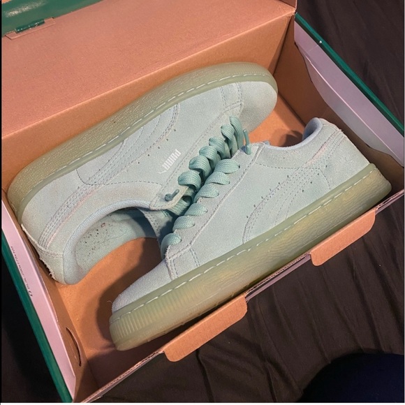 Mint green puma, 5.5y good condition. - Picture 4 of 5